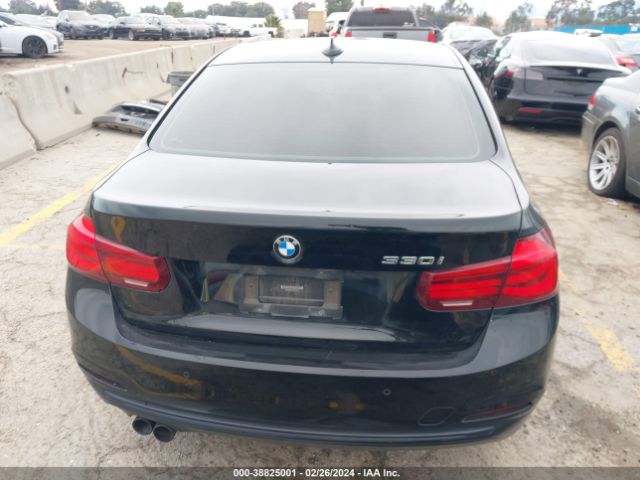 WBA8B9C56JEE83216 BMW 330I
