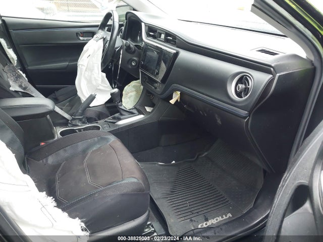 Toyota COROLLA SE 2019 5YFBURHE8KP900414 Image 5