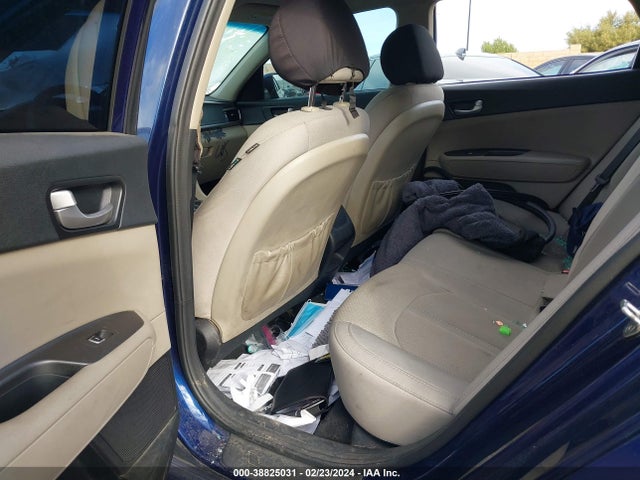 KIA Optima Lx 2018 5XXGT4L30JG202856 Image 8