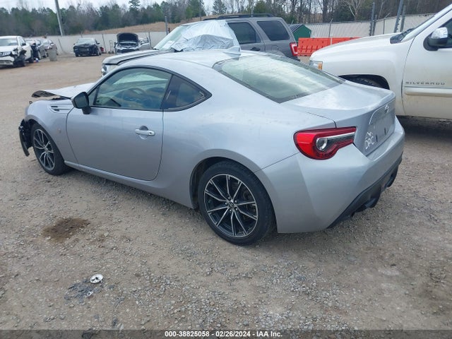 Toyota 86 2017 JF1ZNAA11H8705866 Image 3