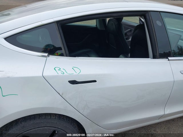 5YJ3E1EA6LF590748 Tesla MODEL 3