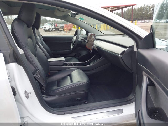 5YJ3E1EA6LF590748 Tesla MODEL 3