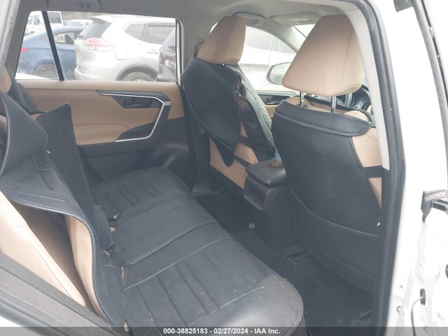 Toyota RAV4 LE 2019 JTMG1RFV0KD046524 Image 8