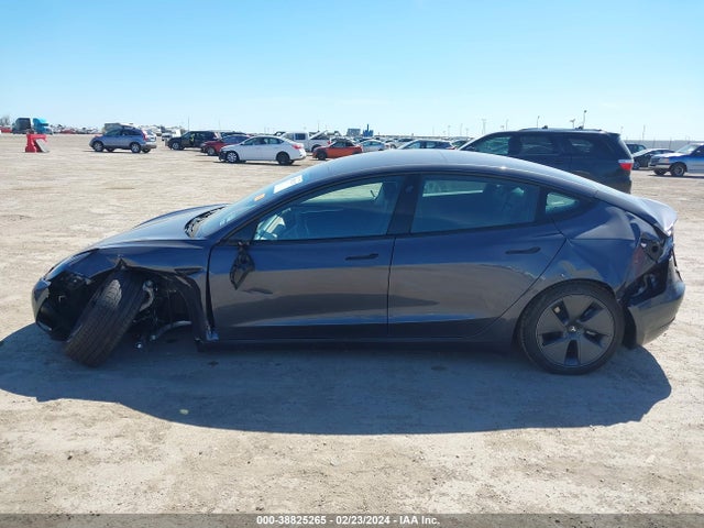 Tesla Model 3 Rear-wheel Drive 2023 5YJ3E1EAXPF656403 Image 13