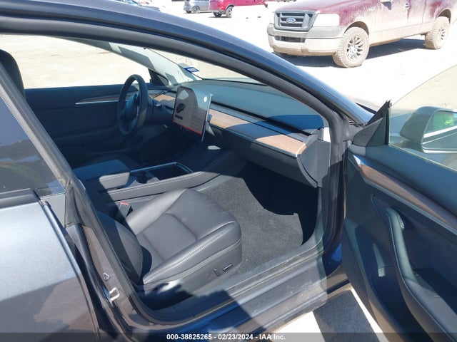 Tesla Model 3 Rear-wheel Drive 2023 5YJ3E1EAXPF656403 Image 5