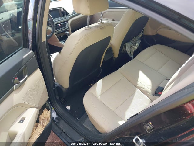 Hyundai Elantra Value Edition 2018 5NPD84LF5JH380197 Image 8