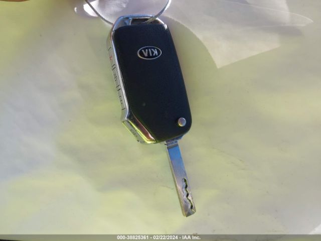 3KPF24AD8KE040849 KIA Forte Lxs