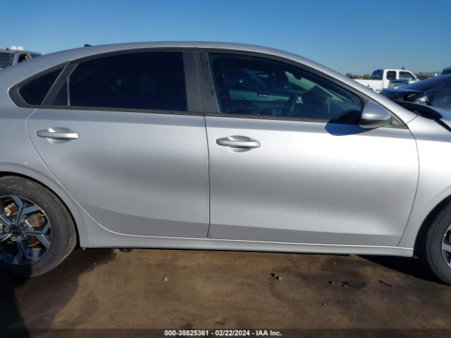 3KPF24AD8KE040849 KIA Forte Lxs