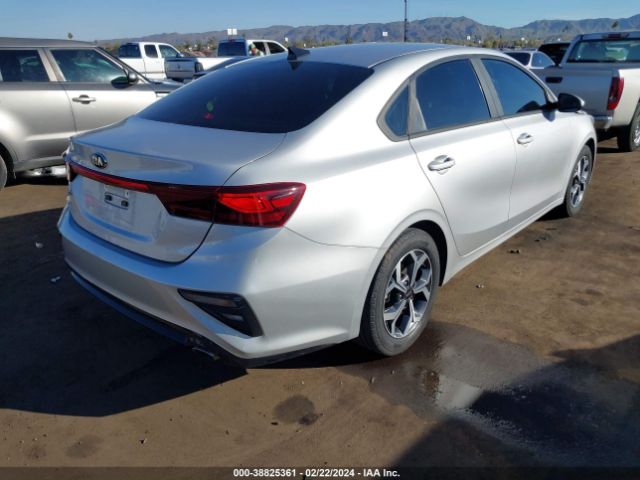3KPF24AD8KE040849 KIA Forte Lxs