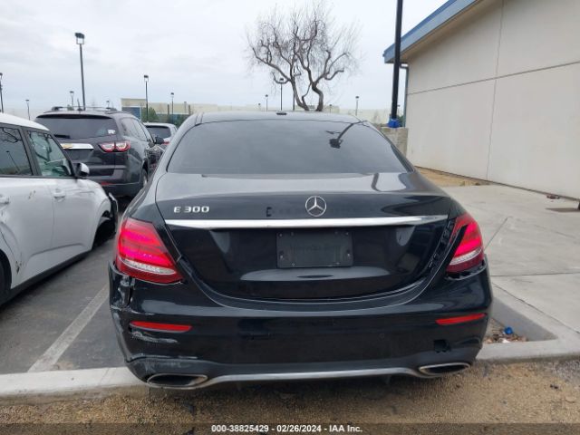 WDDZF4JB2HA007024 Mercedes-Benz E 300