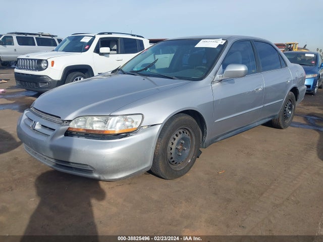 2002 HONDA ACCORD 2.3 LX VIN: JHMCG564X2C001009