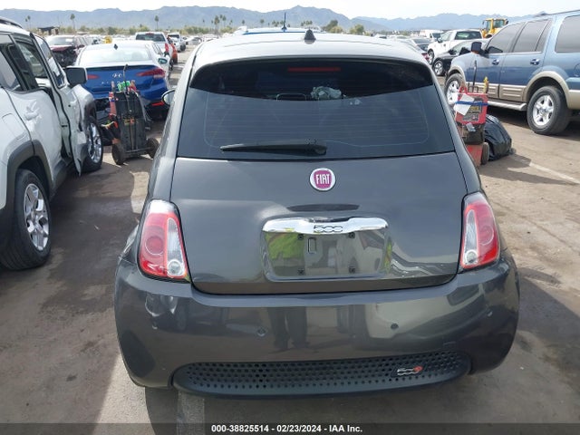 Fiat 500E BATTERY ELECTRIC 2016 3C3CFFGE0GT229747 Image 17