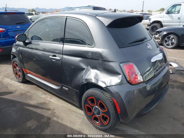 2016 FIAT 500E 3C3CFFGE0GT229747 Photo 2