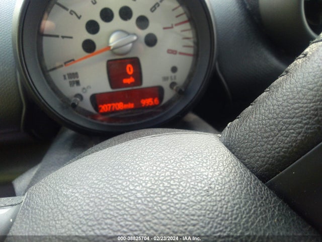 2011 MINI COOPER COUNTRYMAN WMWZB3C58BWM01433 Photo 6