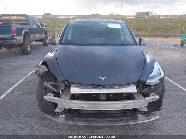 5YJYGDEDXMF103838 Tesla Model Y Standard Range Rear-wheel Drive