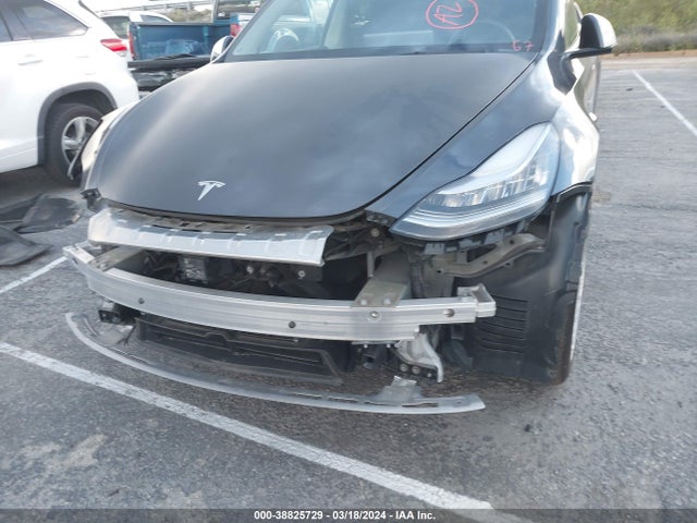 5YJYGDEDXMF103838 Tesla Model Y Standard Range Rear-wheel Drive