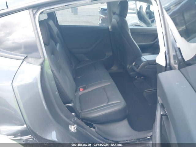 5YJYGDEDXMF103838 Tesla Model Y Standard Range Rear-wheel Drive