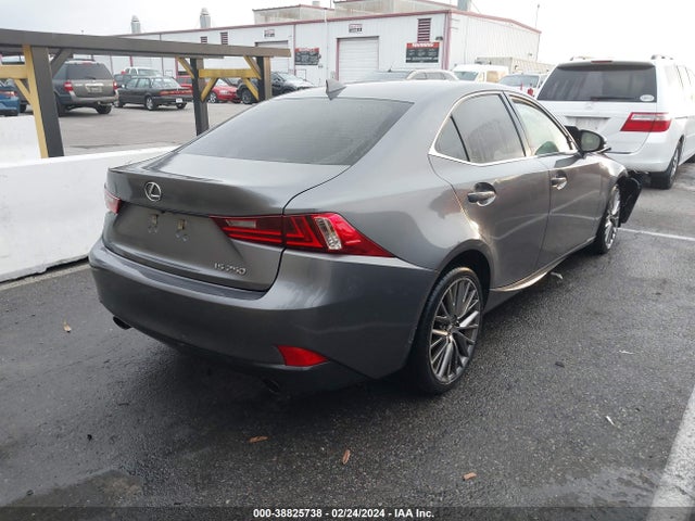 Lexus IS 250 2014 JTHBF1D29E5030230 Image 4