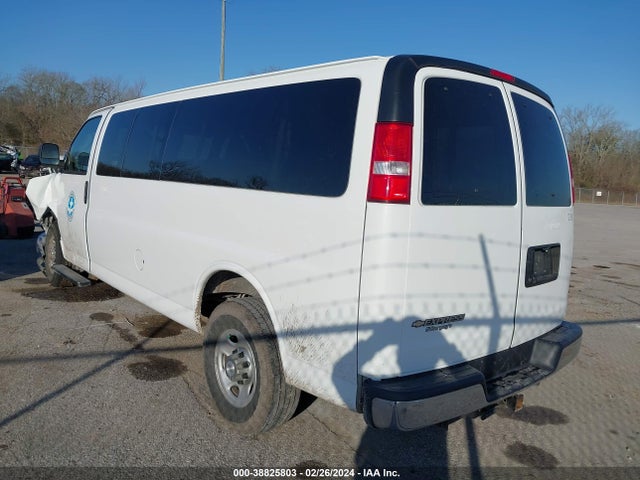 Chevrolet Express 3500 Lt 2017 1GAZGPFF4H1337115 Image 3