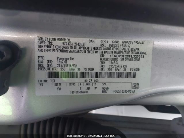 1FADP3F20FL325588 Ford FOCUS SE