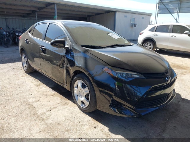 Toyota COROLLA LE 2018 2T1BURHE8JC059628 Image 1