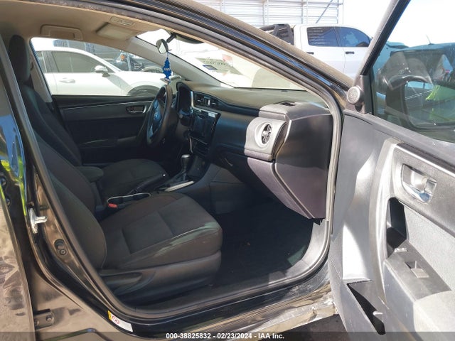 Toyota COROLLA LE 2018 2T1BURHE8JC059628 Image 5