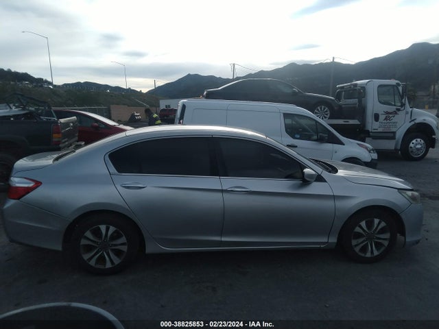 Honda ACCORD LX 2015 1HGCR2F3XFA014640 Image 13