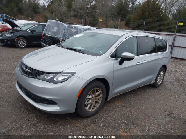 2C4RC1CG8PR597587 Chrysler Voyager Lx