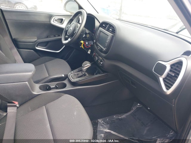 KIA SOUL LX 2020 KNDJ23AU9L7101437 Image 5