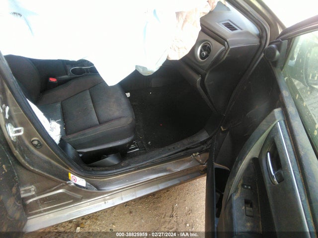 Toyota COROLLA LE 2019 5YFBURHE2KP895517 Image 5