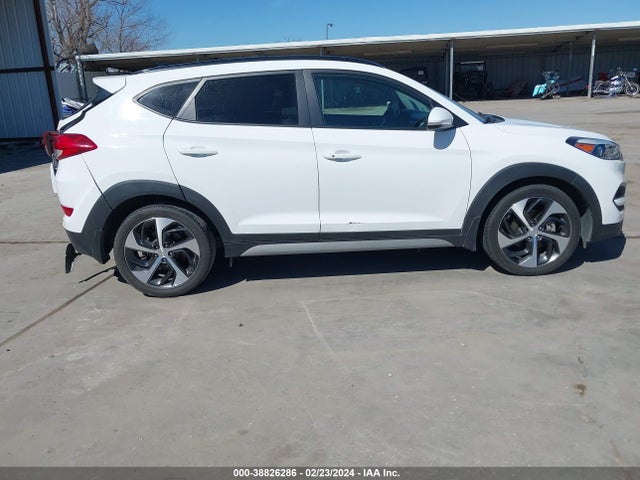 Hyundai Tucson Value 2018 KM8J33A26JU744723 Image 12