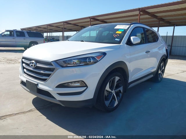 Hyundai Tucson Value 2018 KM8J33A26JU744723 Image 2