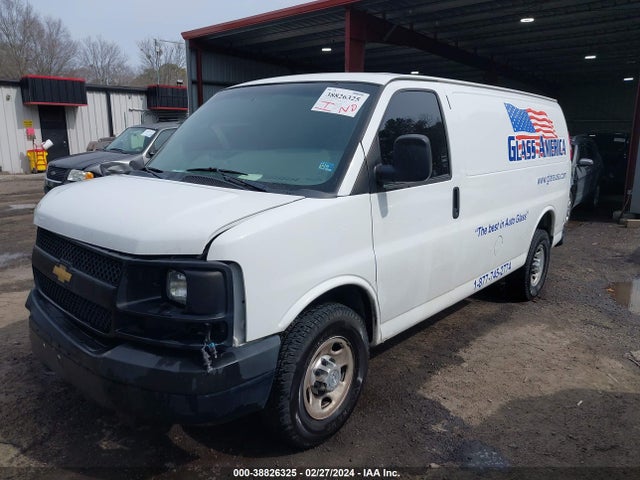 Chevrolet Express 2500 Work Van 2016 1GCWGAFF8G1216058 Image 2
