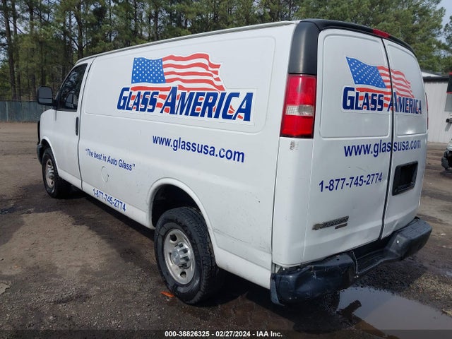Chevrolet Express 2500 Work Van 2016 1GCWGAFF8G1216058 Image 3