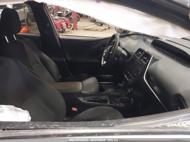 Toyota Prius Two 2016 JTDKBRFU7G3529147 Image 5