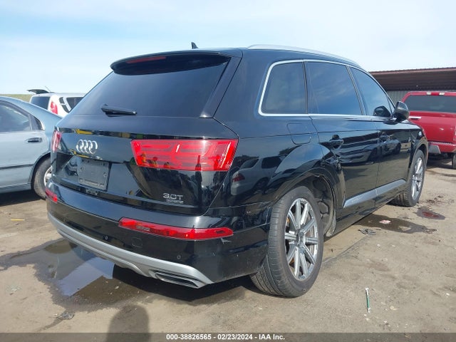 WA1LAAF72JD048642 Audi Q7 3.0t Premium