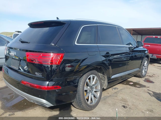WA1LAAF72JD048642 Audi Q7 3.0t Premium