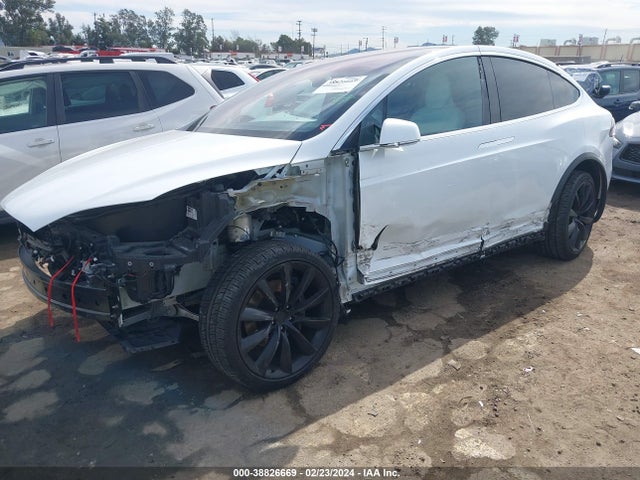 5YJXCBE25JF123114 Tesla Model X 100d/75d/p100d
