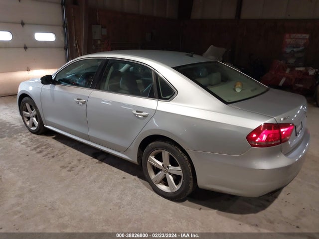 1VWAS7A38FC090647 Volkswagen Passat 1.8t Limited Edition