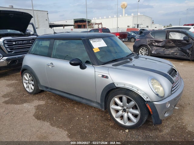 2006 MINI COOPER S WMWRE33566TN26235 Photo 0