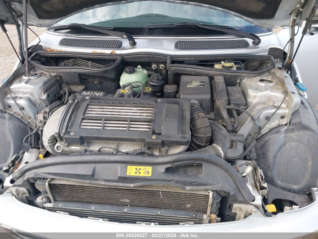 2006 MINI COOPER S WMWRE33566TN26235 Photo 9