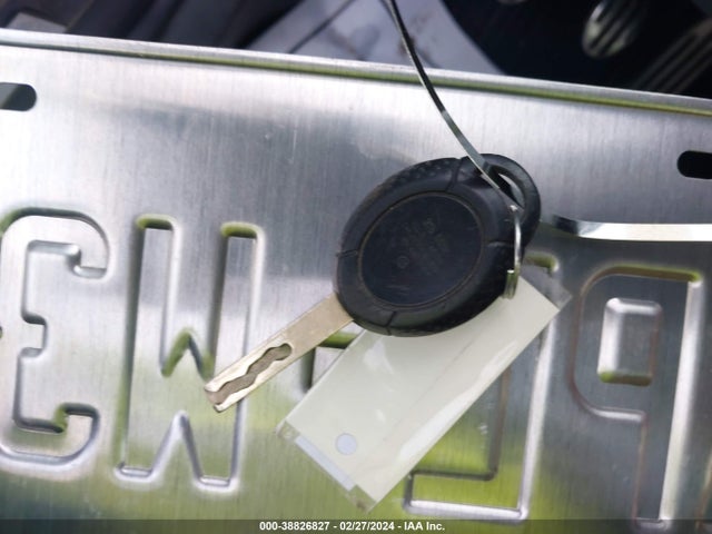 2006 MINI COOPER S WMWRE33566TN26235 Photo 10