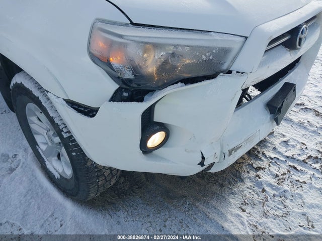 Toyota 4RUNNER SR5 2020 JTEBU5JR7L5824264 Image 17