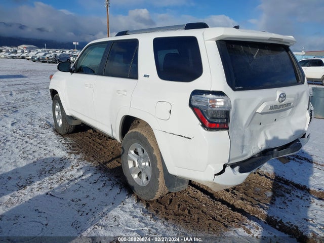 Toyota 4RUNNER SR5 2020 JTEBU5JR7L5824264 Image 3