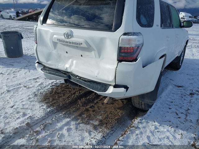 Toyota 4RUNNER SR5 2020 JTEBU5JR7L5824264 Image 6