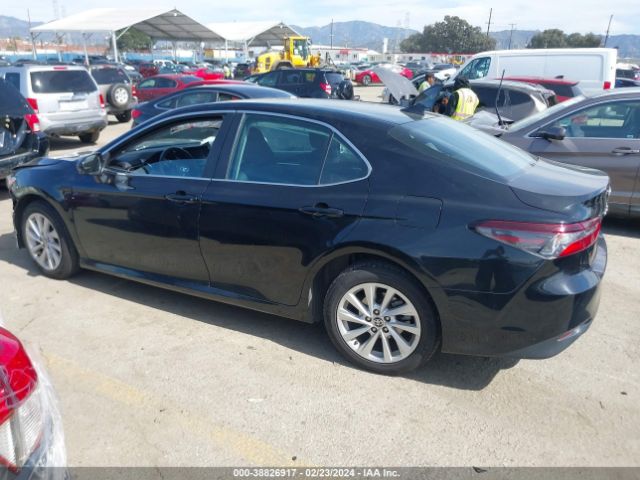 4T1C11AK2MU541402 Toyota CAMRY LE