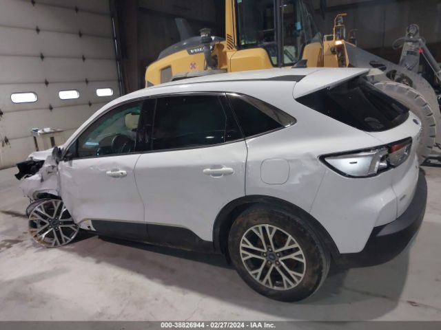1FMCU9CZ2NUA98685 Ford Escape Sel Hybrid