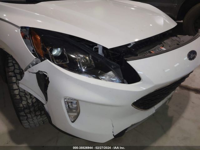 1FMCU9CZ2NUA98685 Ford Escape Sel Hybrid
