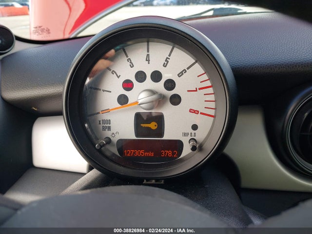 2011 MINI COOPER WMWSU3C59BT094416 Photo 6