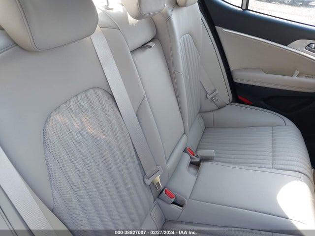 Genesis G70 2.0t Awd 2022 KMTG34TA9NU098187 Image 8